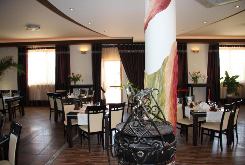 Hotel Wasik Krogulcza Extérieur photo