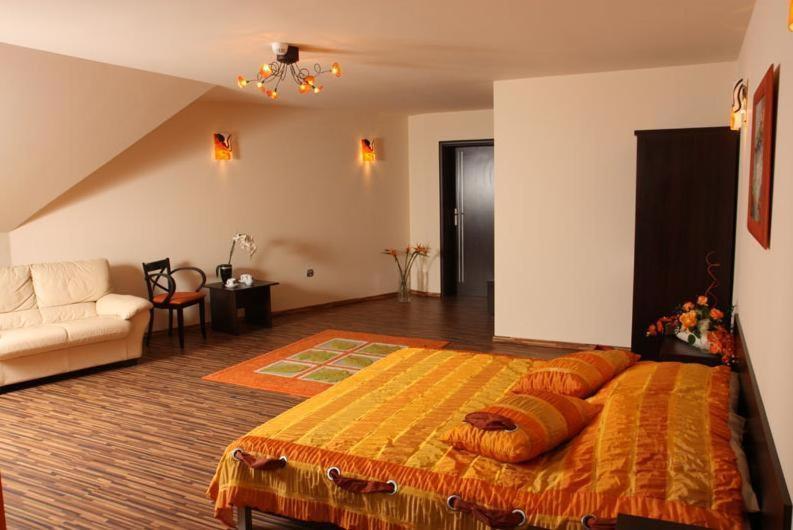 Hotel Wasik Krogulcza Extérieur photo